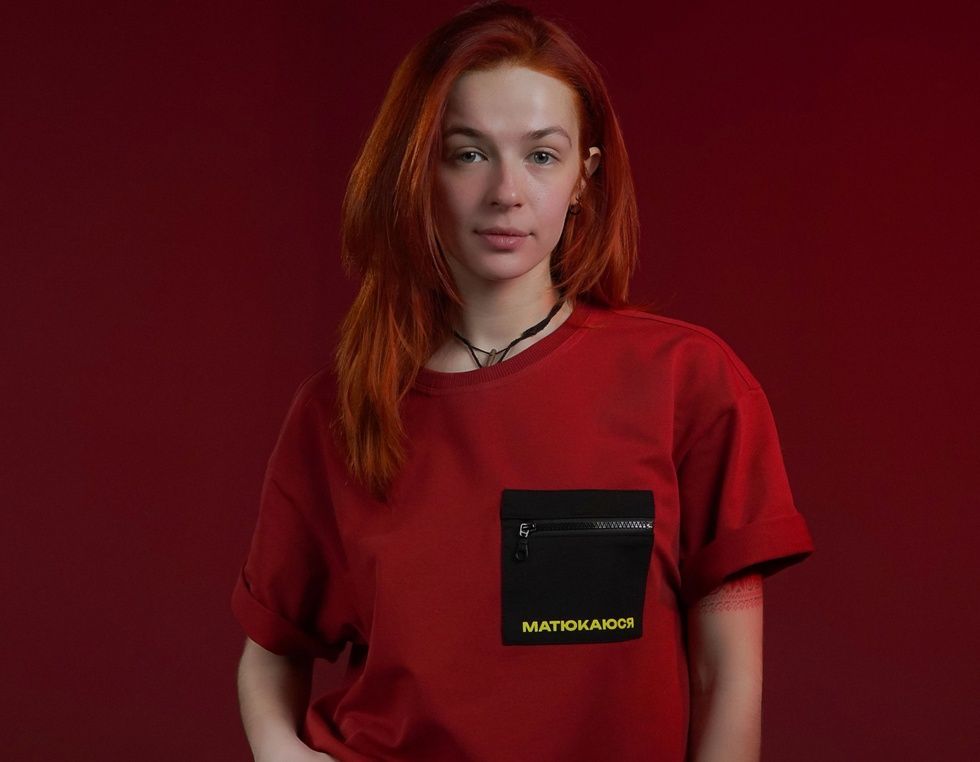 Oversize футболка &laquo;Матюкаюся&raquo;&lrm; Бордовий, L/XL 111-02-020 фото