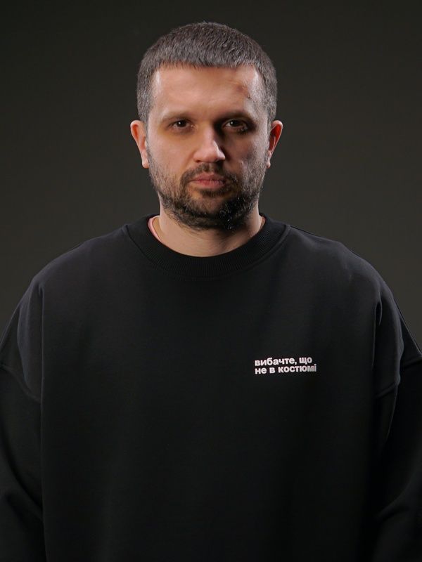 Sweatshirt oversize "Sorry, I'm not wearing a suit" black 222-05-012 фото