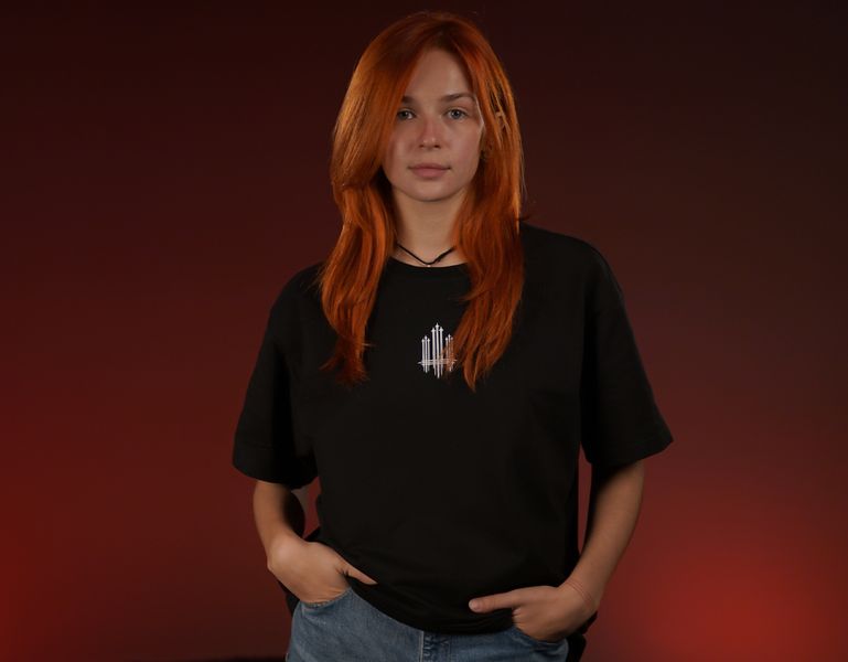 Oversize футболка «Тризуб F16» з написом Ukraine ззаду, Чорний, XS 112-02-008 фото