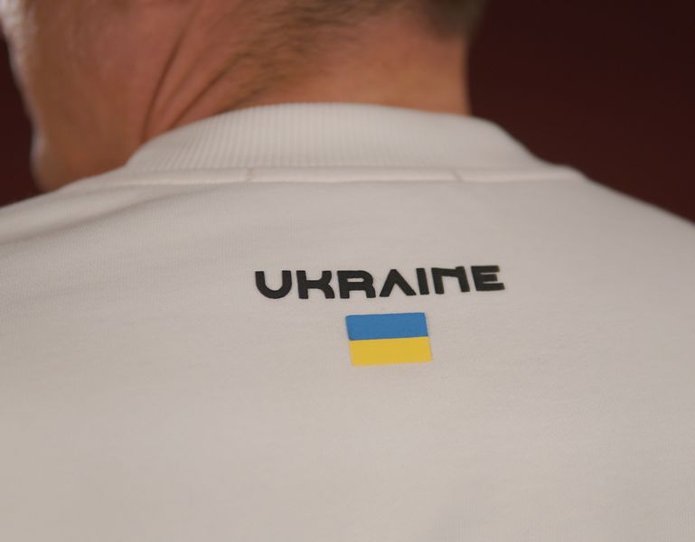 Світшот «Тризуб F16» з написом Ukraine ззаду, Молочний, XS 222-05-002 фото